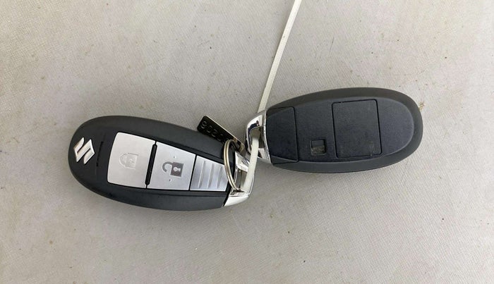 2020 Maruti S Cross ALPHA 1.5, Petrol, Manual, 73,293 km, Key Close Up