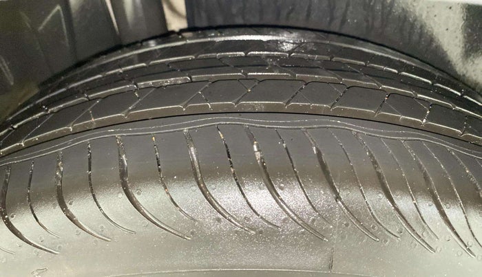 2020 Maruti S Cross ALPHA 1.5, Petrol, Manual, 73,293 km, Right Rear Tyre Tread