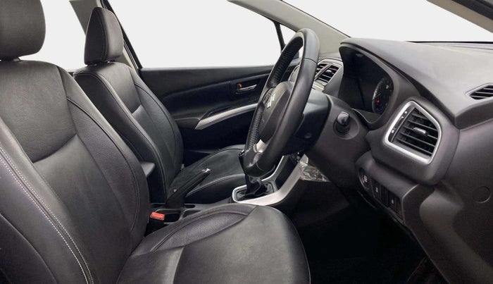 2020 Maruti S Cross ALPHA 1.5, Petrol, Manual, 73,293 km, Right Side Front Door Cabin