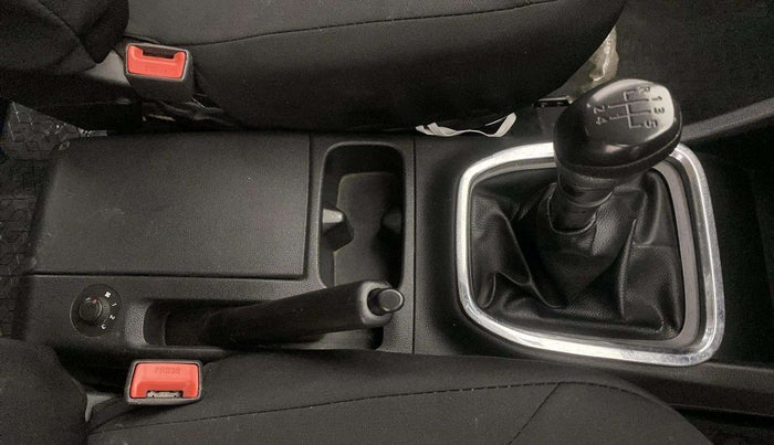 2019 Renault TRIBER RXL MT, Petrol, Manual, 50,404 km, Gear Lever