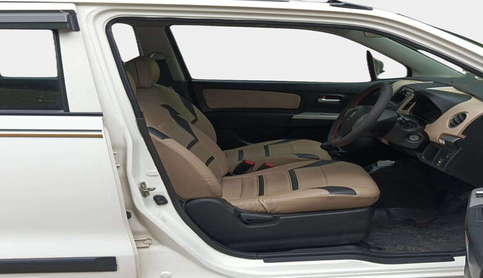 2018 Maruti Wagon R 1.0 LXI, Petrol, Manual, 53,138 km, Right Side Front Door Cabin