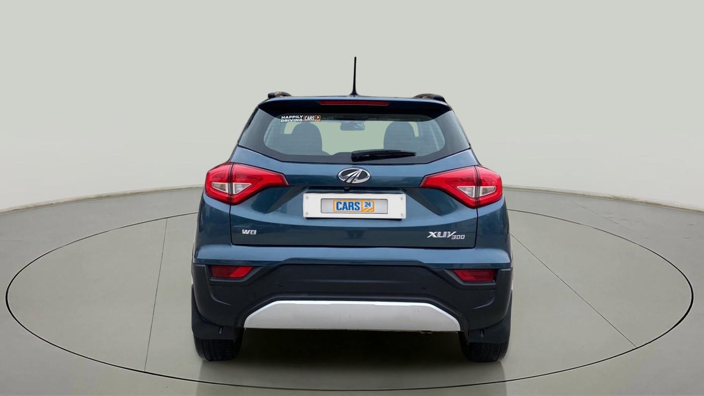 2022 Mahindra XUV300 W8 1.5 DIESEL, Diesel, Manual, 48,030 km, Back/Rear