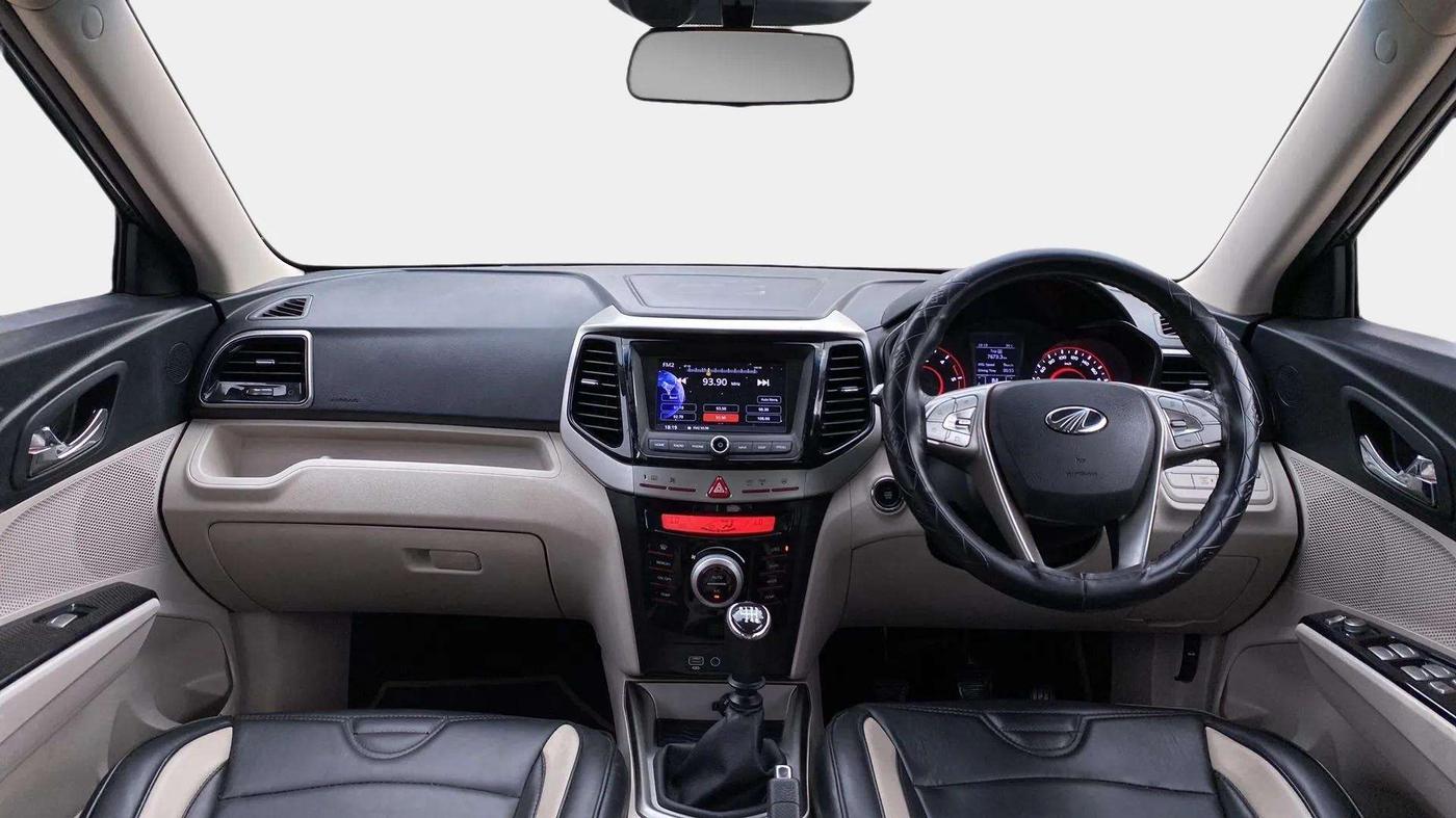 2022 Mahindra XUV300 W8 1.5 DIESEL, Diesel, Manual, 48,030 km, Dashboard