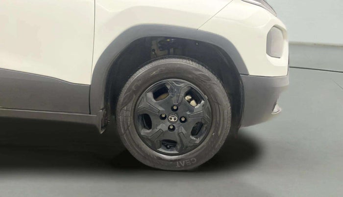 2023 Tata PUNCH ACCOMPLISHED MT CNG, CNG, Manual, 26,740 km, Right Front Wheel