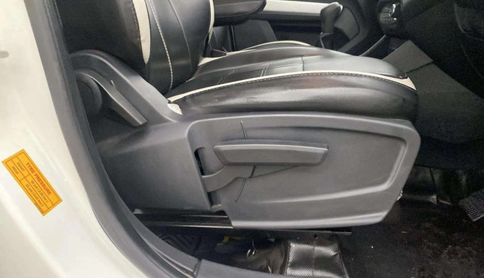 2023 Tata PUNCH ACCOMPLISHED MT CNG, CNG, Manual, 26,740 km, Driver Side Adjustment Panel