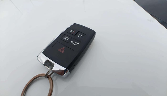 2020 Landrover Range Rover Evoque DYNAMIC SE, Diesel, Automatic, 57,503 km, Key Close Up