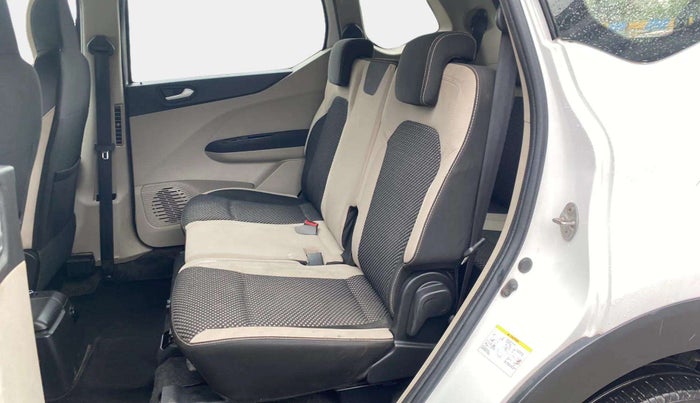 2020 Renault TRIBER RXZ, Petrol, Manual, 40,183 km, Right Side Rear Door Cabin
