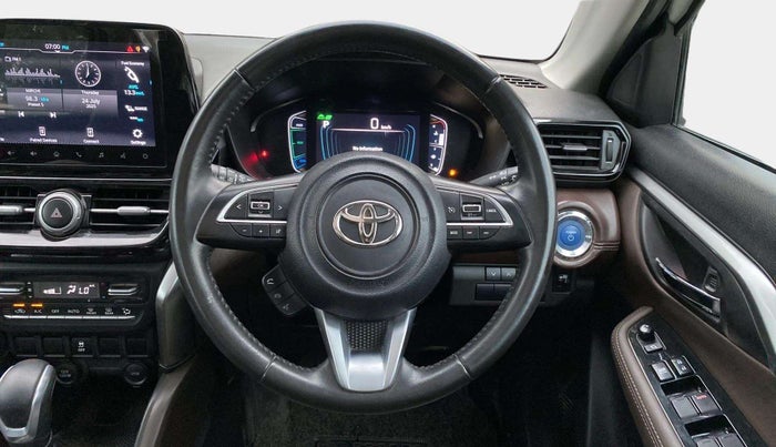 2022 Toyota URBAN CRUISER HYRYDER V HYBRID, Hybrid, Automatic, 64,206 km, Steering Wheel Close Up