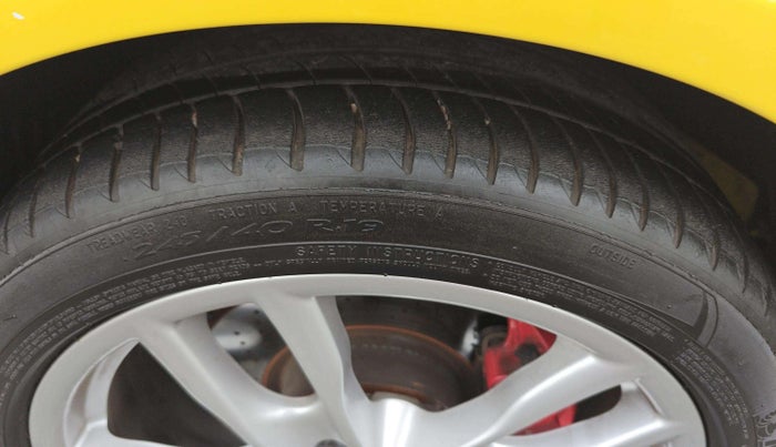 2014 Porsche Boxster S TIPTRONIC, Petrol, Automatic, 19,510 km, Left Front Tyre Tread