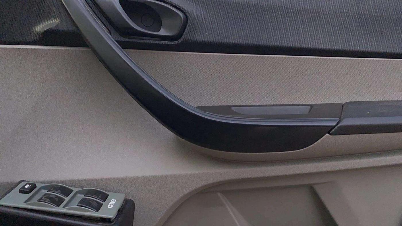 2019 Tata Tiago XE PETROL, CNG, Manual, 31,874 km, Driver Side Door Panels Control