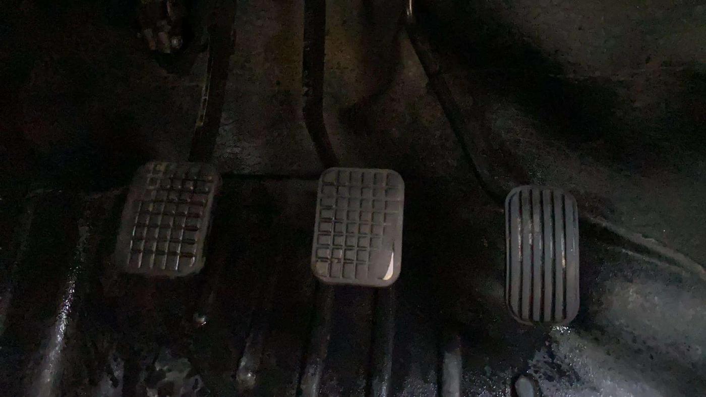 2019 Tata Tiago XE PETROL, CNG, Manual, 31,874 km, Pedals