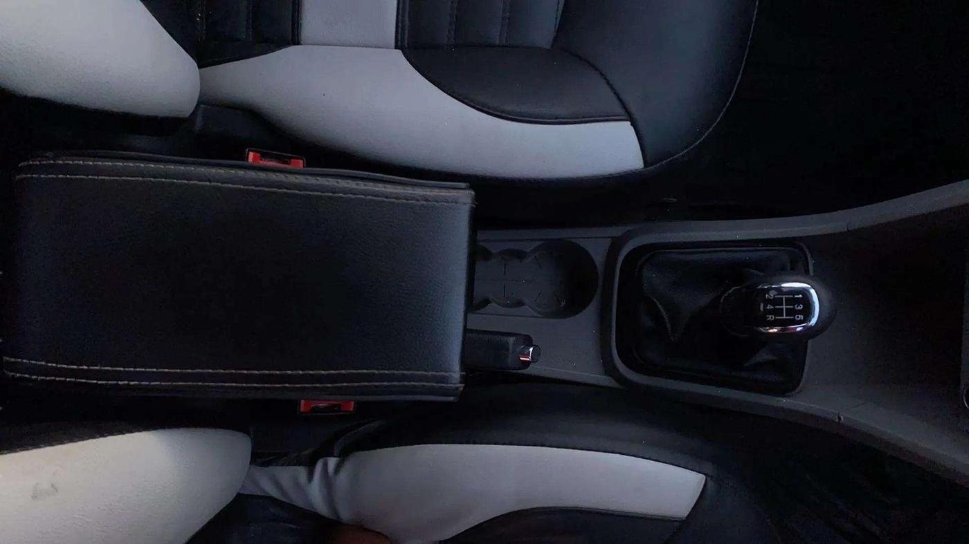 2019 Tata Tiago XE PETROL, CNG, Manual, 31,874 km, Gear Lever