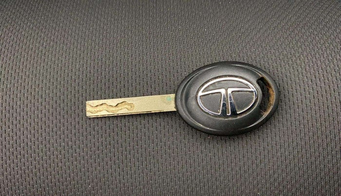 2019 Tata Tiago XZ PLUS PETROL, Petrol, Manual, 21,281 km, Key Close Up