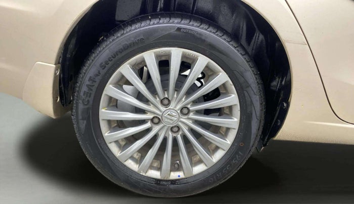2016 Maruti Ciaz ZXI+, Petrol, Manual, 75,073 km, Right Rear Wheel