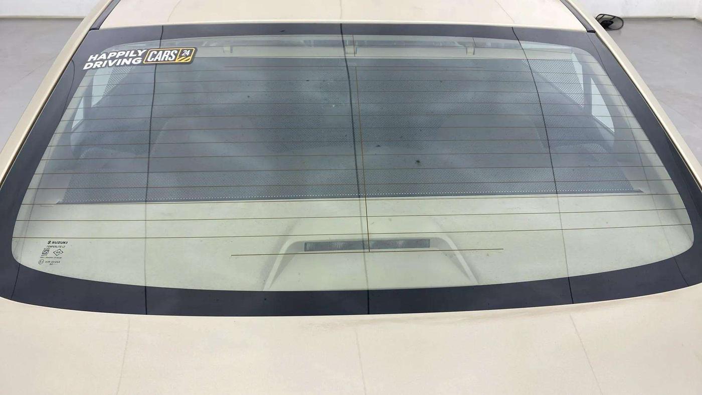 2016 Maruti Ciaz ZXI+, Petrol, Manual, 75,073 km, Rear Windshield