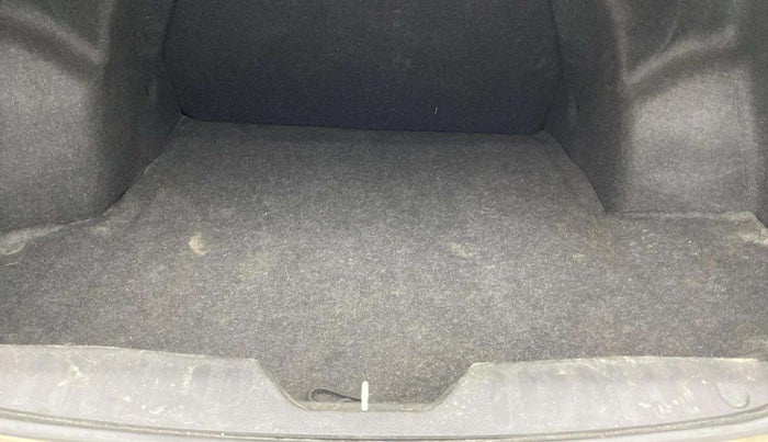 2016 Maruti Ciaz ZXI+, Petrol, Manual, 75,073 km, Boot Inside