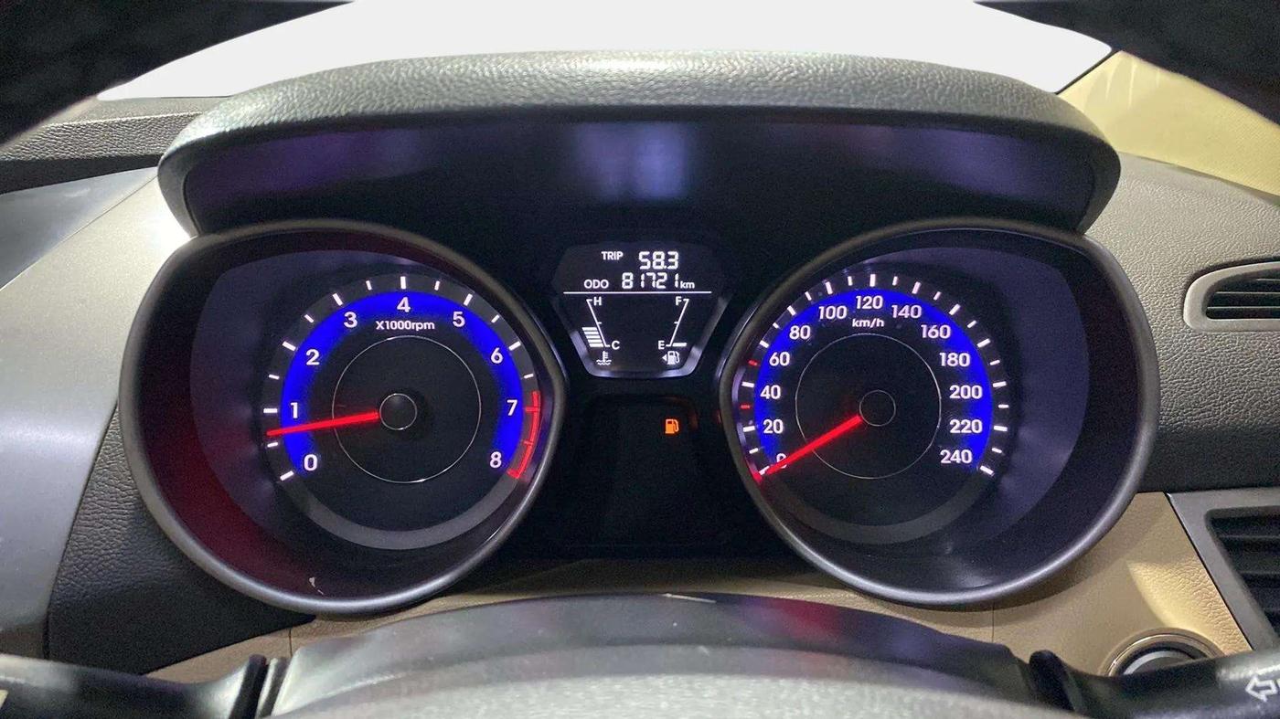 2014 Hyundai New Elantra 1.8 SX MT VTVT, Petrol, Manual, 81,724 km, Odometer Image