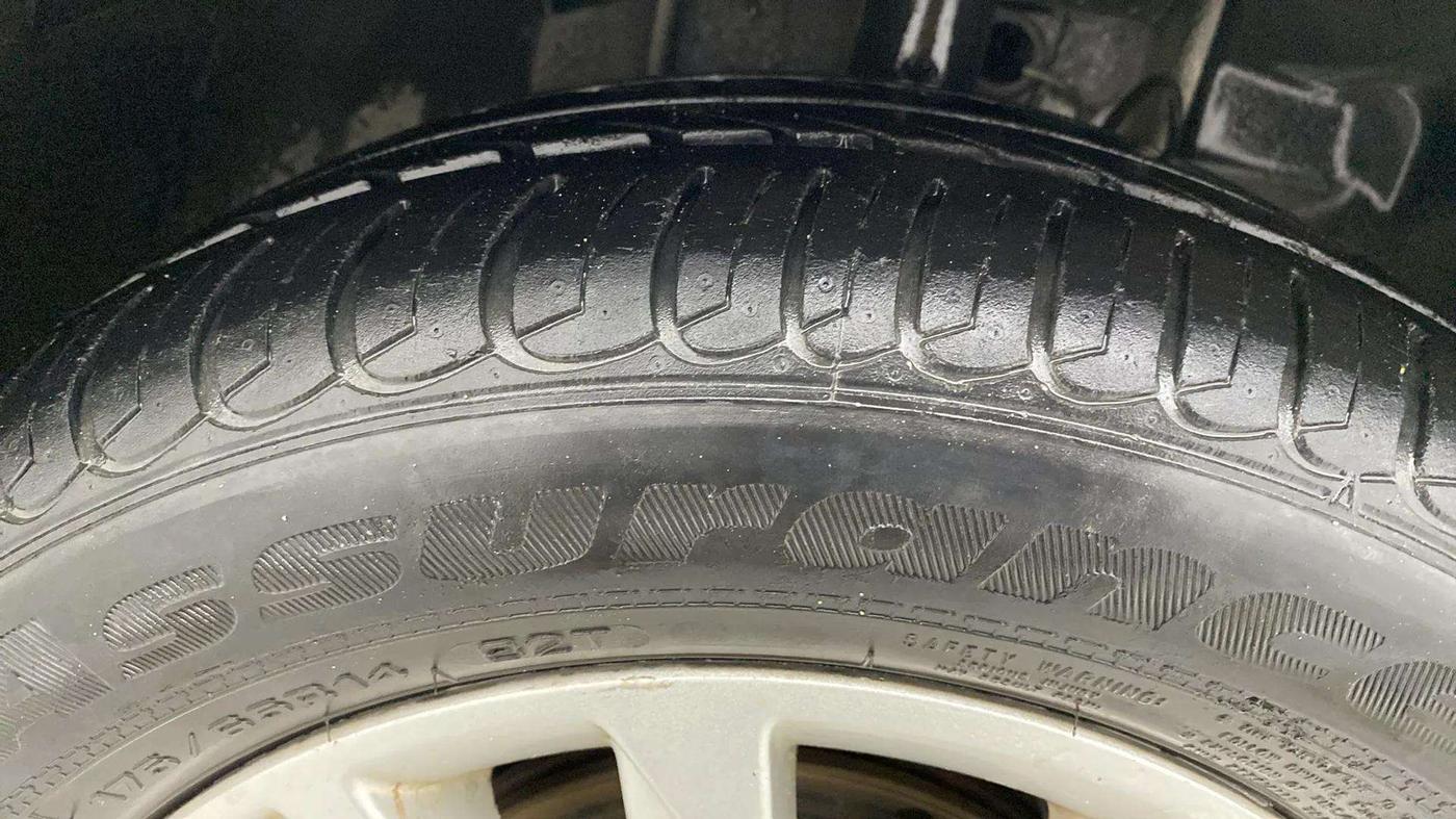 2017 Tata TIGOR XZ (O) DIESEL, Diesel, Manual, 43,020 km, Right Front Tyre Tread