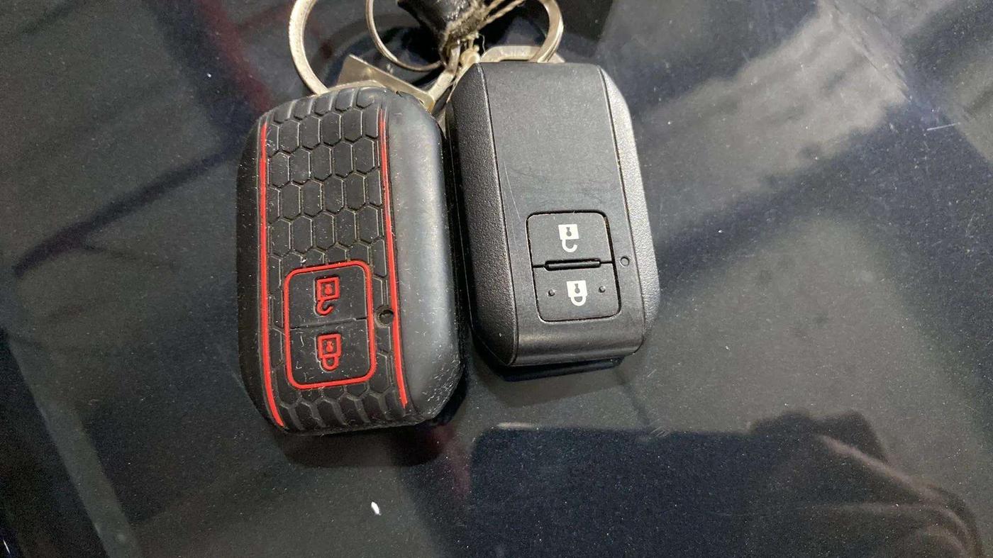 2023 Maruti JIMNY ALPHA ALL GRIP PRO MT, Petrol, Manual, 55,088 km, Key Close Up