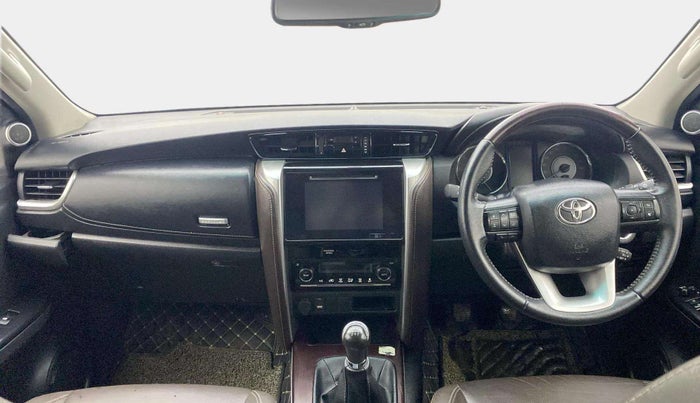 2018 Toyota Fortuner 2.8 4X2 MT, Diesel, Manual, 57,660 km, Dashboard