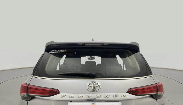2018 Toyota Fortuner 2.8 4X2 MT, Diesel, Manual, 57,660 km, Rear Windshield