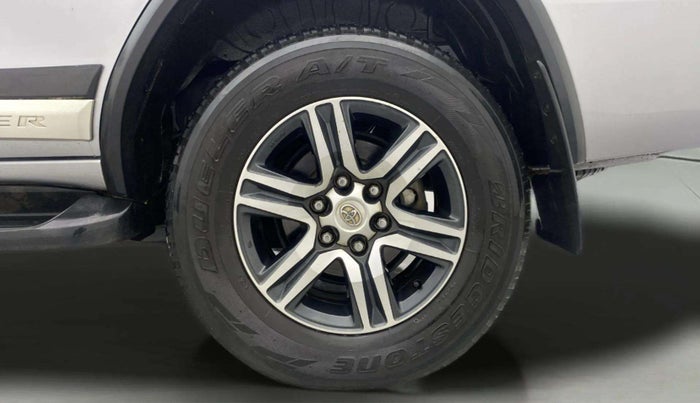 2018 Toyota Fortuner 2.8 4X2 MT, Diesel, Manual, 57,660 km, Left Rear Wheel