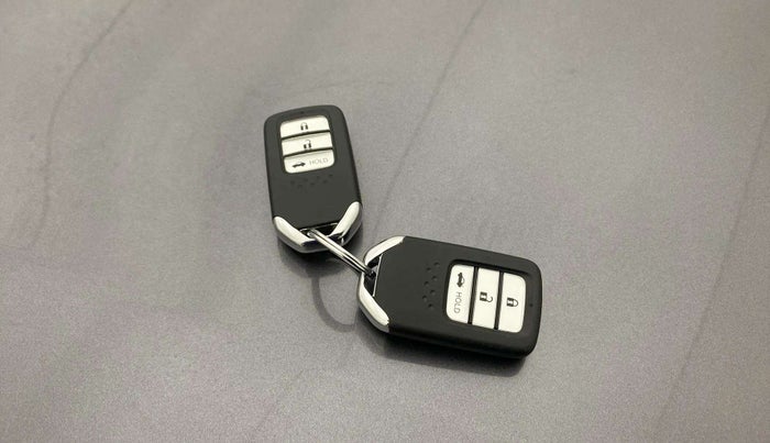 2019 Honda Amaze 1.2L I-VTEC VX, Petrol, Manual, 24,743 km, Key Close Up