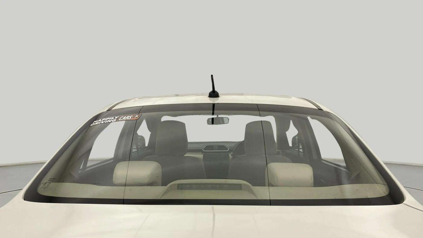 2019 Maruti Dzire VDI, Diesel, Manual, 75,344 km, Rear Windshield