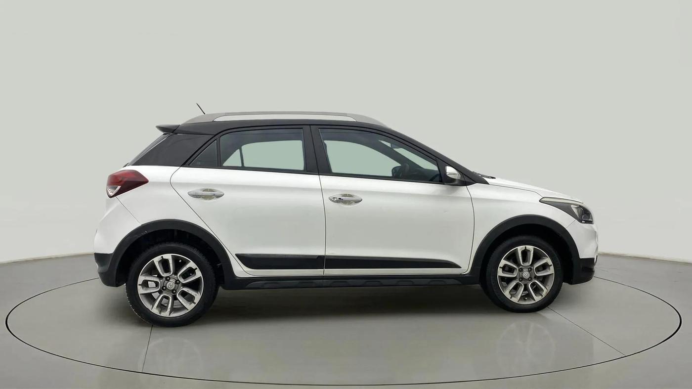 2016 Hyundai i20 Active 1.4 SX, Diesel, Manual, 38,821 km, Right Side View