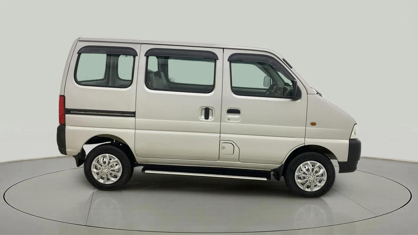 2023 Maruti Eeco 5 STR AC CNG, CNG, Manual, 2,920 km, Right Side View