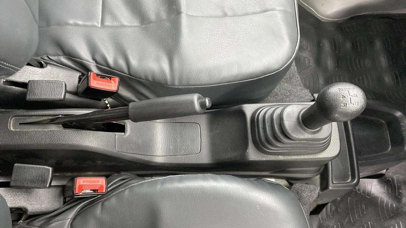 2023 Maruti Eeco 5 STR AC CNG, CNG, Manual, 2,920 km, Gear Lever