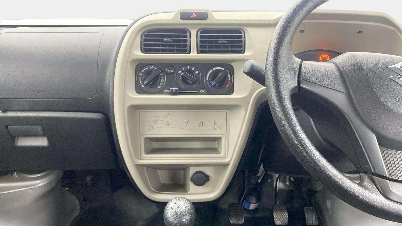 2023 Maruti Eeco 5 STR AC CNG, CNG, Manual, 2,920 km, Air Conditioner