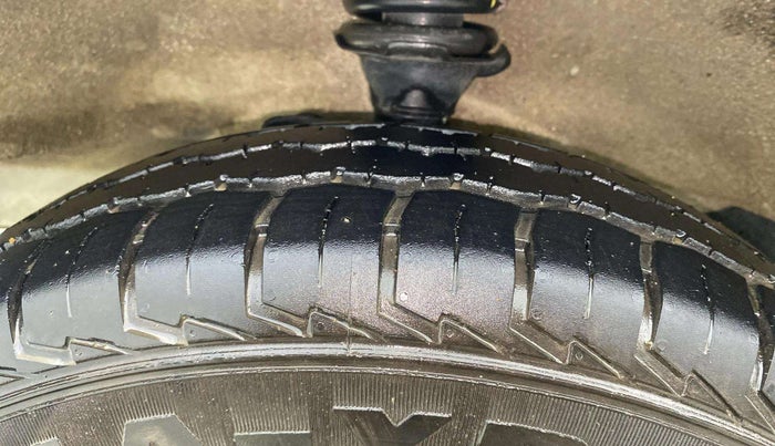 2023 Maruti Eeco 5 STR AC CNG, CNG, Manual, 2,920 km, Left Front Tyre Tread