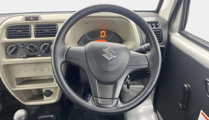 2023 Maruti Eeco 5 STR AC CNG, CNG, Manual, 2,920 km, Steering Wheel Close Up