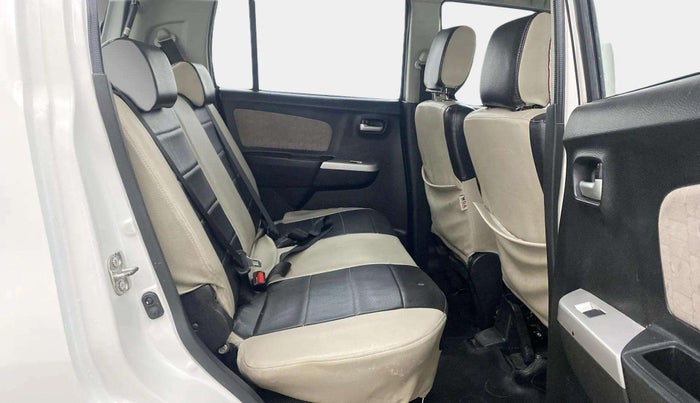 2016 Maruti Wagon R 1.0 VXI AMT, Petrol, Automatic, 1,01,288 km, Right Side Rear Door Cabin