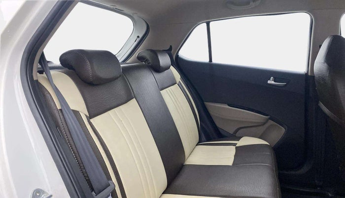 2015 Hyundai Grand i10 ASTA (O) 1.2 KAPPA VTVT, Petrol, Manual, 57,786 km, Right Side Rear Door Cabin