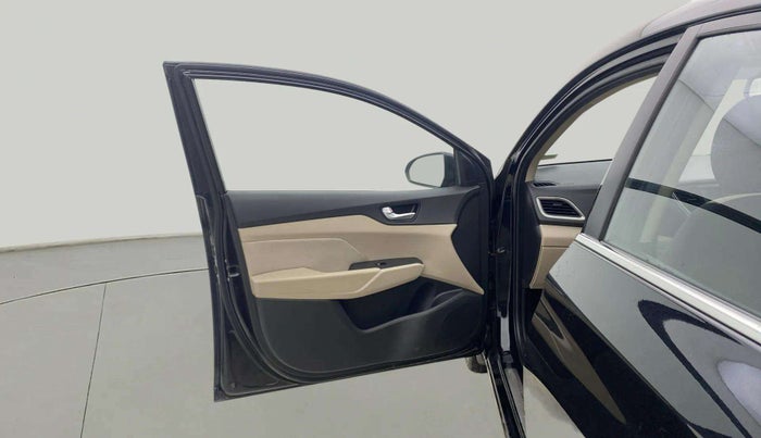 2018 Hyundai Verna 1.6 VTVT SX, Petrol, Manual, 45,387 km, LHS Front Door