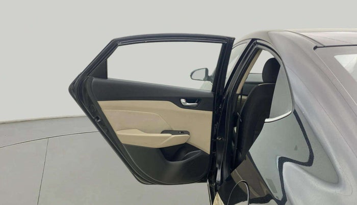 2018 Hyundai Verna 1.6 VTVT SX, Petrol, Manual, 45,387 km, LHS Rear Door