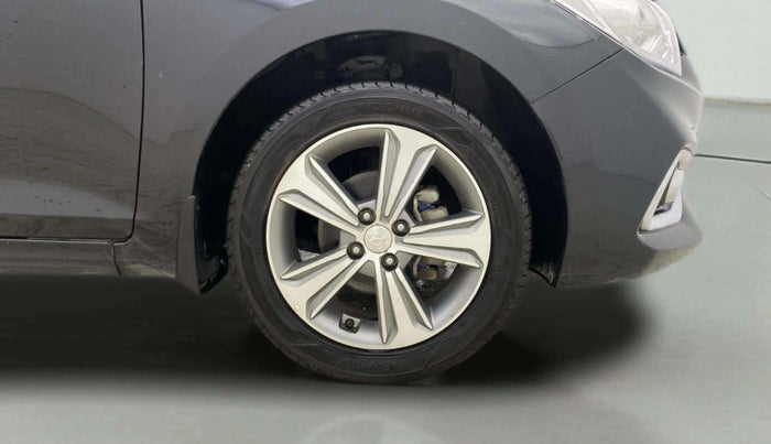 2018 Hyundai Verna 1.6 VTVT SX, Petrol, Manual, 45,387 km, Right Front Wheel