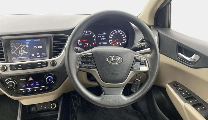 2018 Hyundai Verna 1.6 VTVT SX, Petrol, Manual, 45,387 km, Steering Wheel Close Up