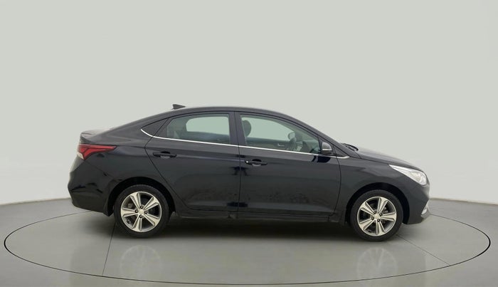 2018 Hyundai Verna 1.6 VTVT SX, Petrol, Manual, 45,387 km, Right Side View