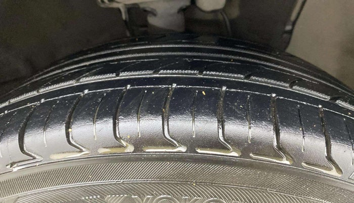 2018 Hyundai Verna 1.6 VTVT SX, Petrol, Manual, 45,387 km, Right Front Tyre Tread