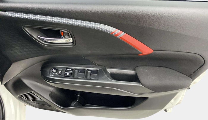 2024 Maruti Swift ZXI PLUS, Petrol, Manual, 29,102 km, Driver Side Door Panels Control