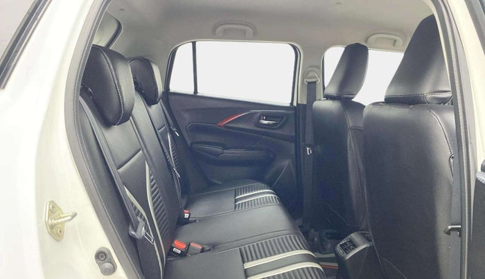 2024 Maruti Swift ZXI PLUS, Petrol, Manual, 29,102 km, Right Side Rear Door Cabin