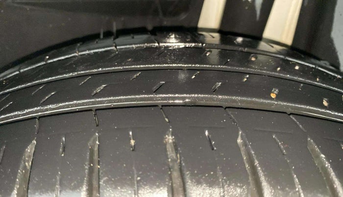 2024 Maruti Swift ZXI PLUS, Petrol, Manual, 29,102 km, Left Rear Tyre Tread