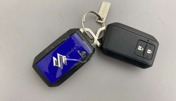 2024 Maruti Swift ZXI PLUS, Petrol, Manual, 29,102 km, Key Close Up
