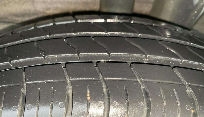 2019 Hyundai NEW SANTRO ASTA MT, Petrol, Manual, 82,145 km, Left Rear Tyre Tread
