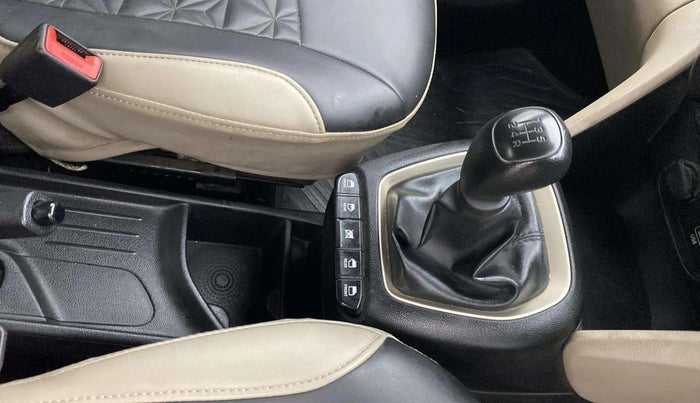 2019 Hyundai NEW SANTRO ASTA MT, Petrol, Manual, 82,145 km, Gear Lever