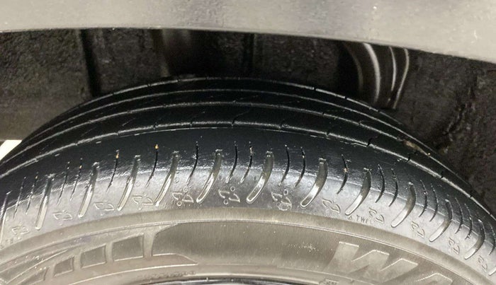 2021 Nissan MAGNITE XV PREMIUM DUAL TONE, Petrol, Manual, 18,462 km, Right Rear Tyre Tread