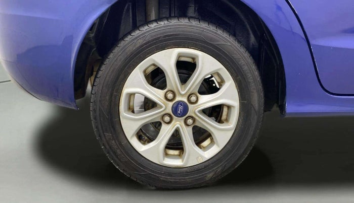 2015 Ford Figo Aspire TITANIUM 1.5 PETROL AT, Petrol, Automatic, 63,405 km, Right Rear Wheel